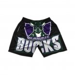 Short Milwaukee Bucks Mitchell & Ness Big Face Vert