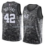 Maillot San Antonio Spurs Davis Bertans Ciudad 2018 Gris